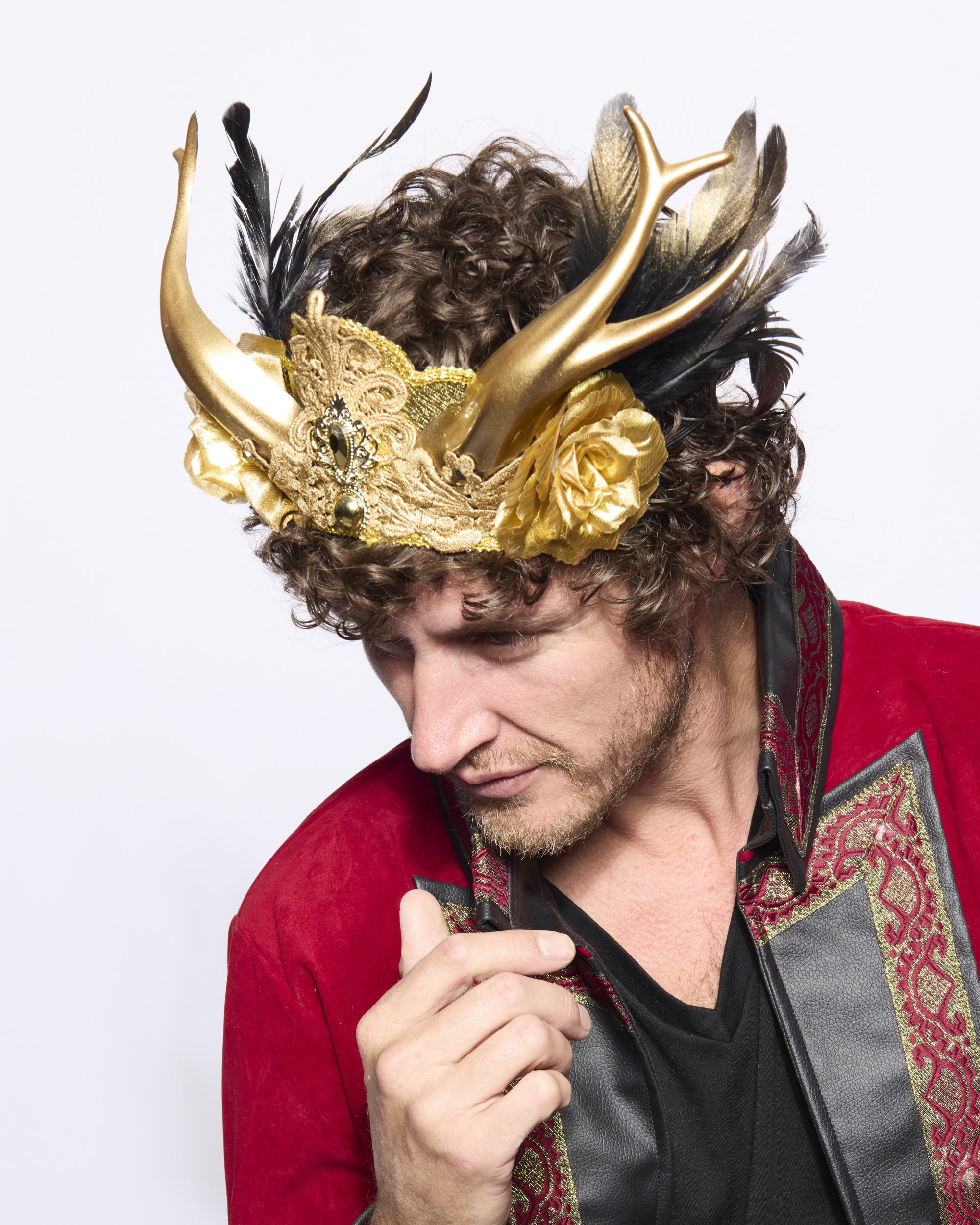 Horned Crown, Majestic Golden