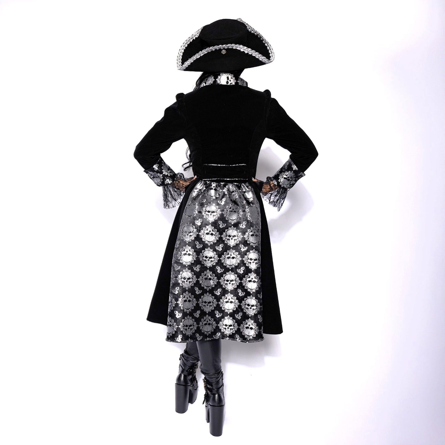 Captain Coat,  Ladies, Black Bones