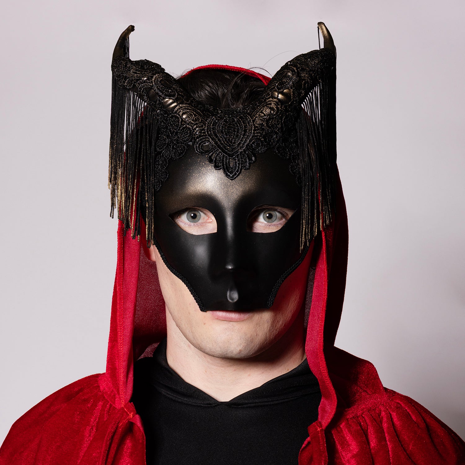 Venetian Horned Fringe Mask