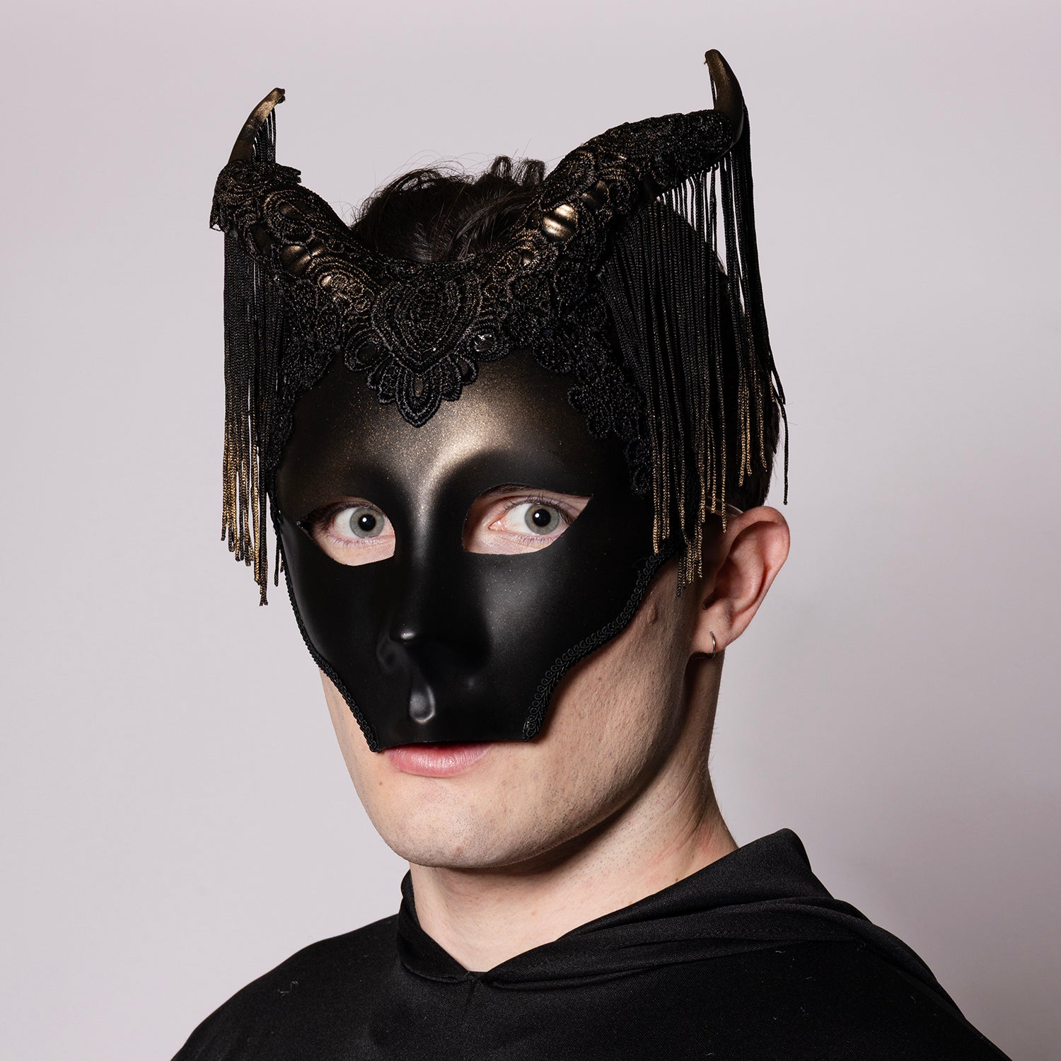 Venetian Horned Fringe Mask
