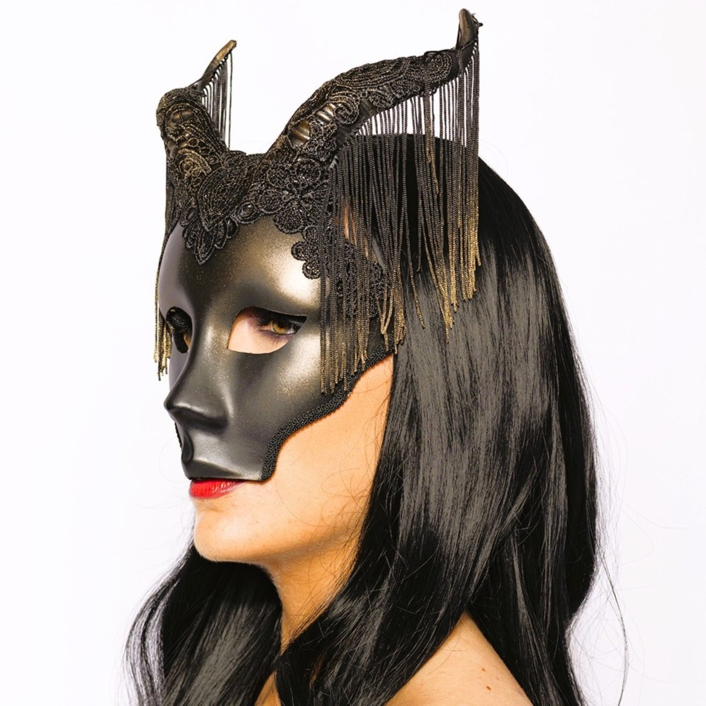 Venetian Horned Fringe Mask