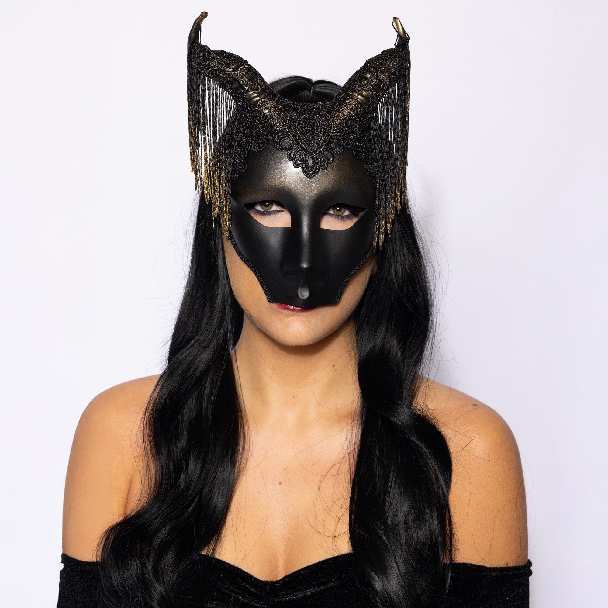 Venetian Horned Fringe Mask