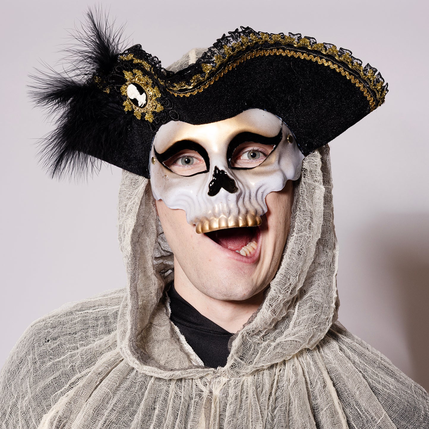 Deluxe Pirate Skull Mask