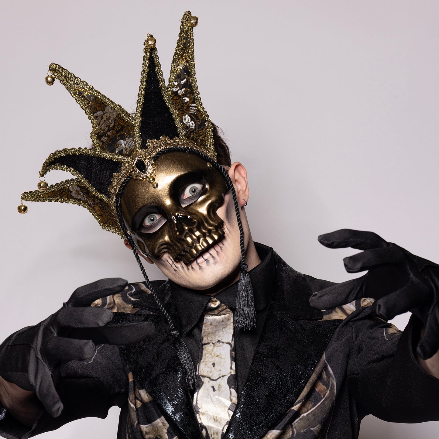 Deluxe Jester Skull Mask