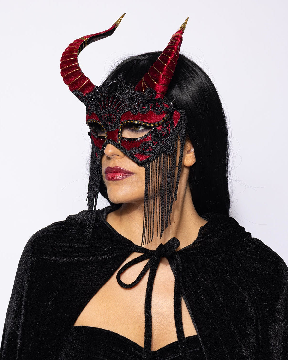 Deluxe Red Laced Devil Horned Mask