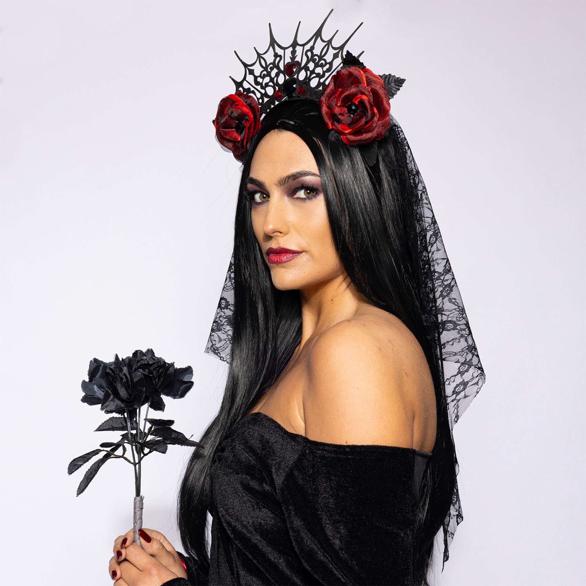 Tiara, Black Rose
