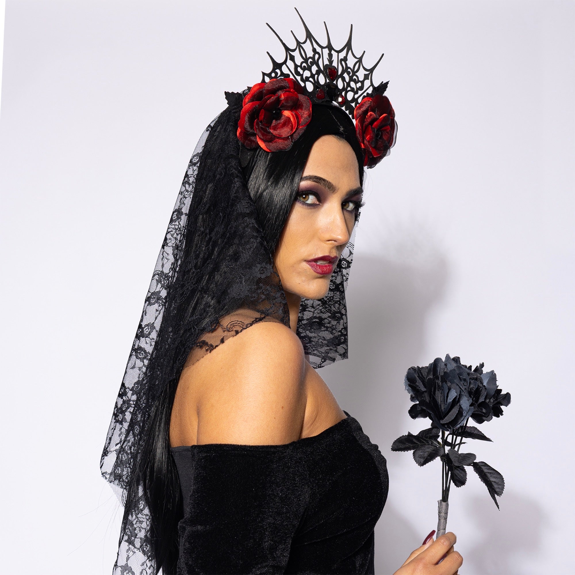 Tiara, Black Rose